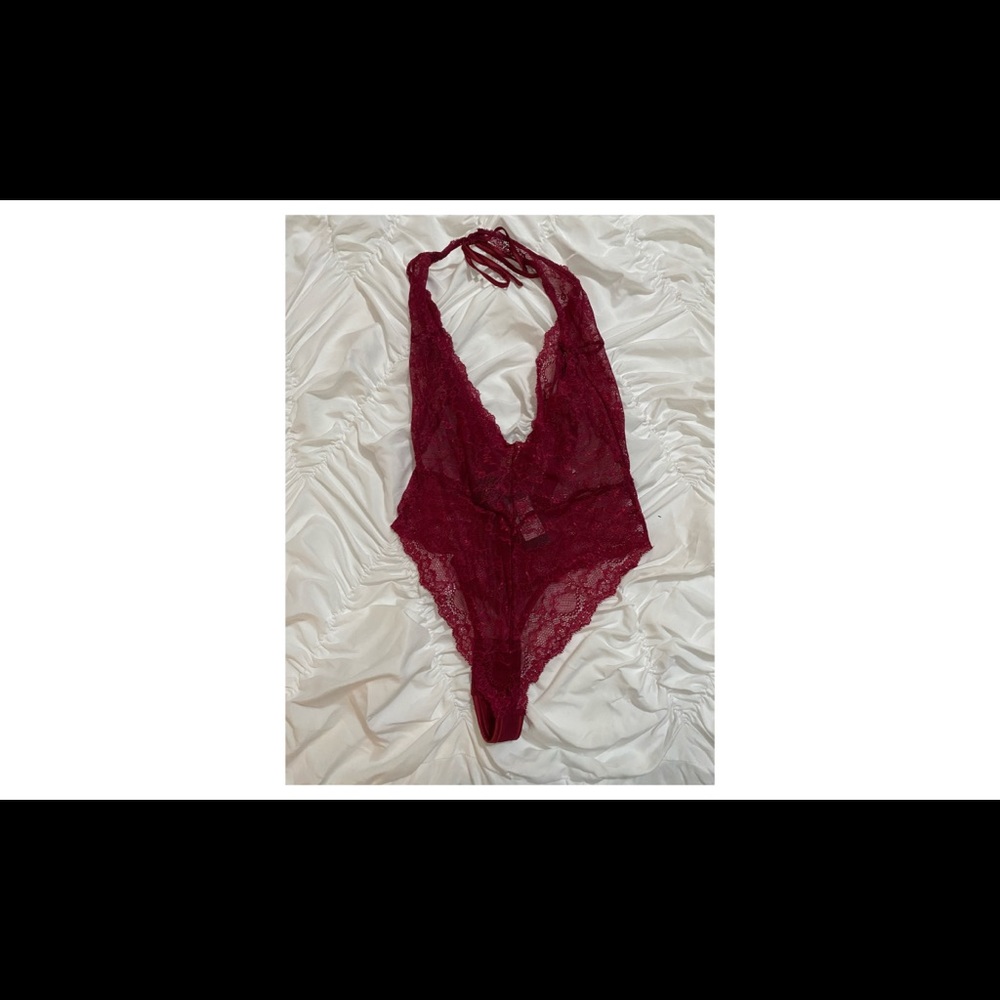 Red lingerie/bodysuit (Valentine’s day) - Picture 2 of 10